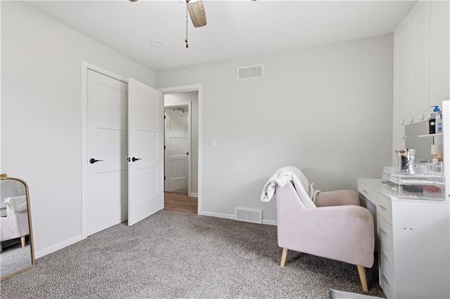 6709 Eastside Drive, Kansas City, MO 64152