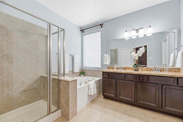 9997 Willow Falls Lane, Brookshire, TX 77423