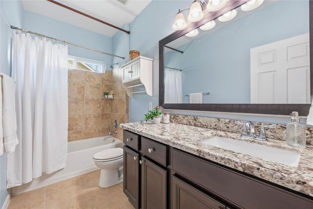 9997 Willow Falls Lane, Brookshire, TX 77423