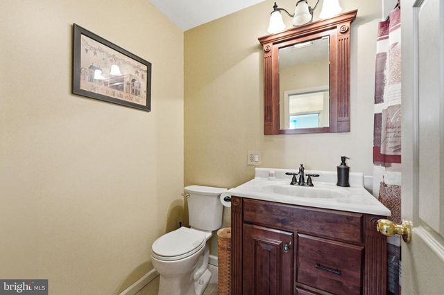 1848 BRACKENVILLE RD, Hockessin, DE 19707