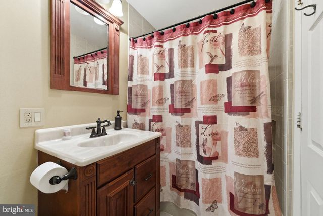 1848 BRACKENVILLE RD, Hockessin, DE 19707