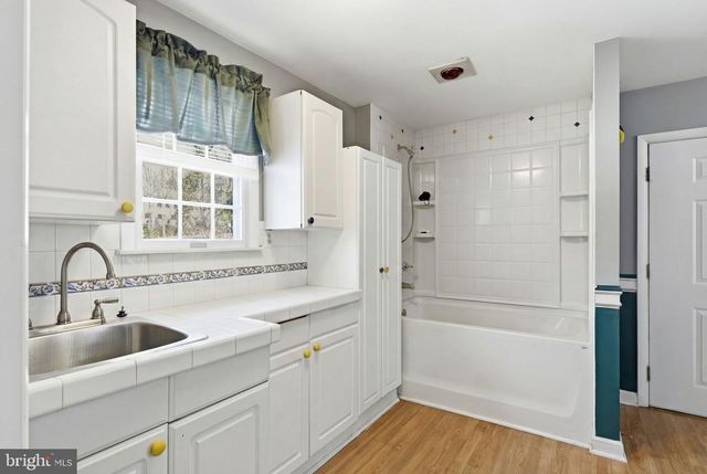 1848 BRACKENVILLE RD, Hockessin, DE 19707