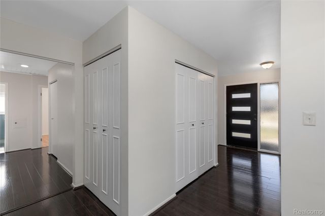 25538 Parsons Drive, Southfield, MI 48075