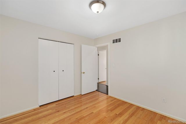 25538 Parsons Drive, Southfield, MI 48075