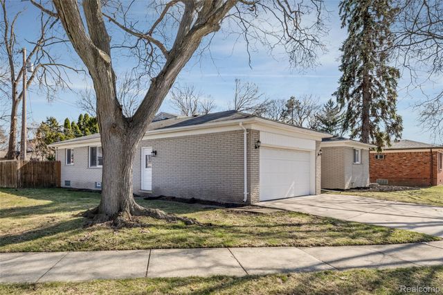 25538 Parsons Drive, Southfield, MI 48075
