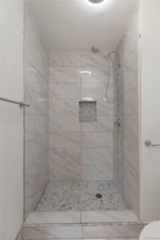 25538 Parsons Drive, Southfield, MI 48075