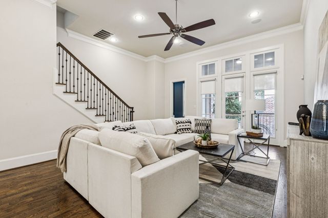 2138 Aylesport Drive, Dallas, TX 75201