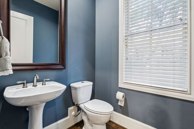 2138 Aylesport Drive, Dallas, TX 75201