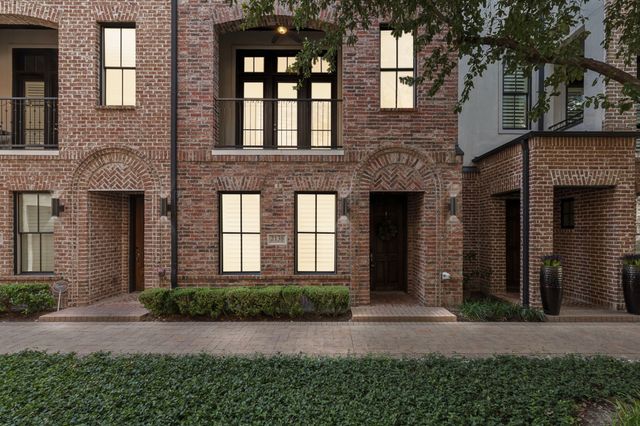 2138 Aylesport Drive, Dallas, TX 75201