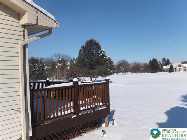 1207 Kressler Road, Allentown City, PA 18103