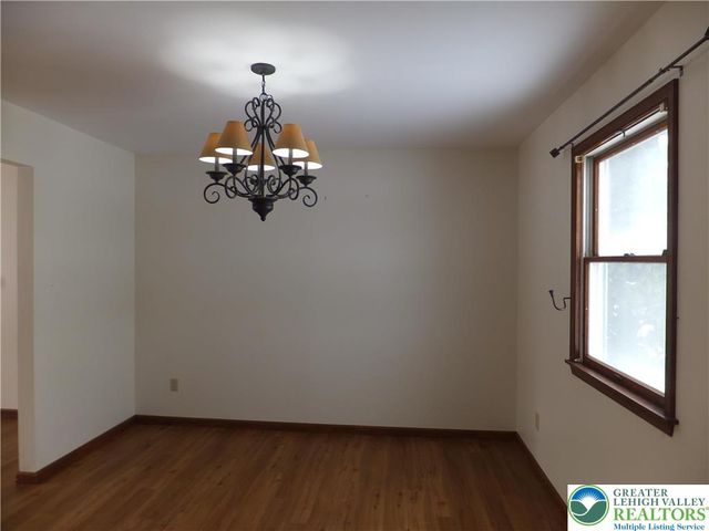 1207 Kressler Road, Allentown City, PA 18103