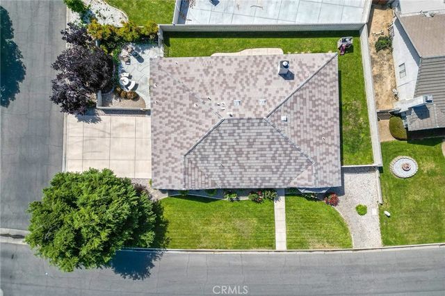 18499 Mountain Meadows, Victorville, CA 92395