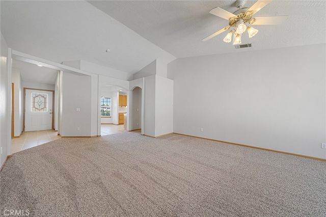 18499 Mountain Meadows, Victorville, CA 92395