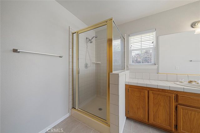 18499 Mountain Meadows, Victorville, CA 92395