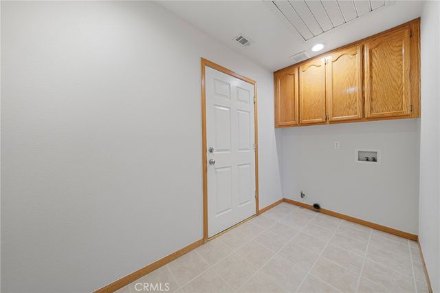 18499 Mountain Meadows, Victorville, CA 92395