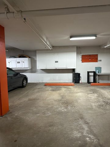 1501 Darien Lake Drive 201, Darien, IL 60561