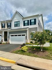 43928 MARITIME SONG TER, Leesburg, VA 20176