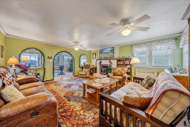 9009 Poor Mountain RD, Bent Mountain, VA 24059