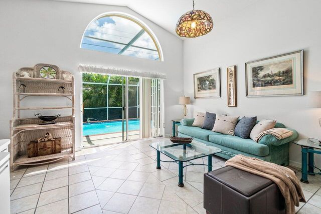 13270 Greenshore Place, Wellington, FL 33414