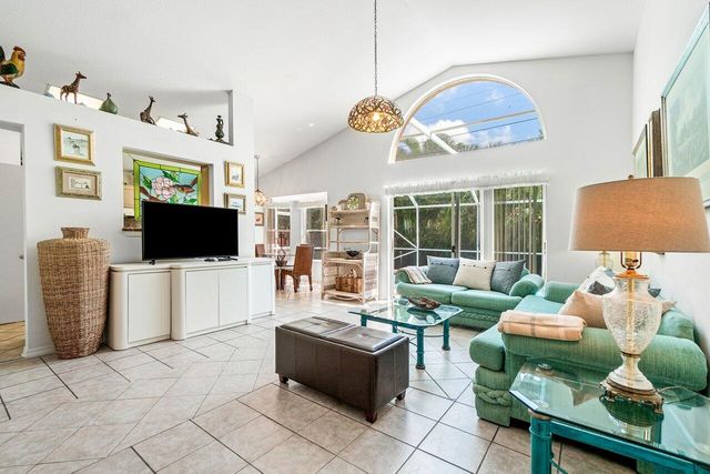 13270 Greenshore Place, Wellington, FL 33414