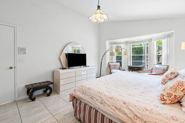 13270 Greenshore Place, Wellington, FL 33414