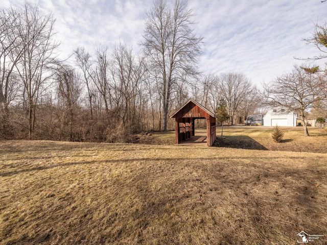 3663 Saint Anthony Road, Temperance, MI 48182