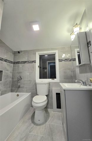 14 Stone Blvd, North Massapequa, NY 11758