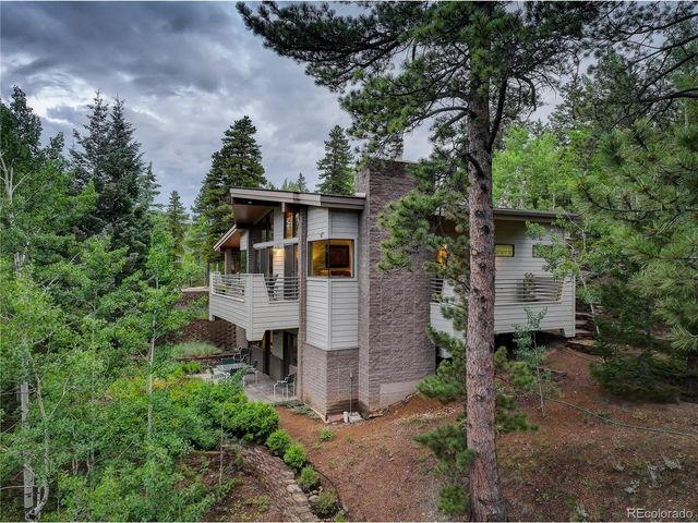 660 Golden Gate Dr, Golden, CO 80403