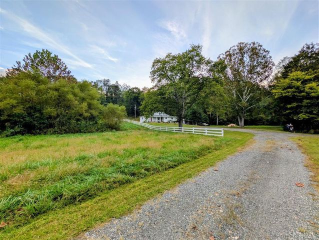 4470 Red Oak School Road, Concord, VA 24538