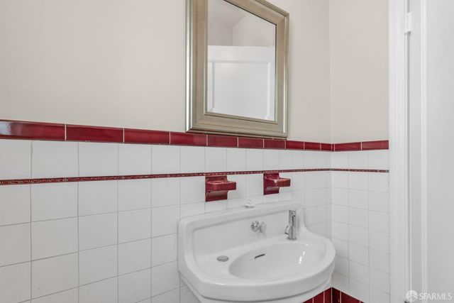 190 Dorantes Avenue, San Francisco, CA 94116