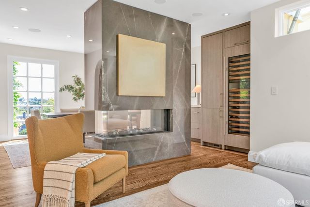 190 Dorantes Avenue, San Francisco, CA 94116