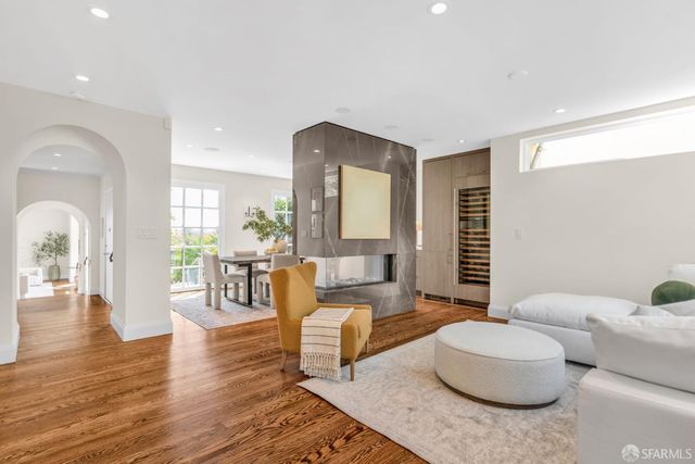 190 Dorantes Avenue, San Francisco, CA 94116