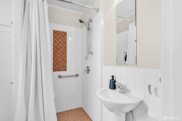 190 Dorantes Avenue, San Francisco, CA 94116