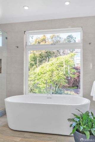 190 Dorantes Avenue, San Francisco, CA 94116