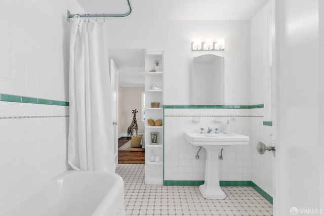 190 Dorantes Avenue, San Francisco, CA 94116