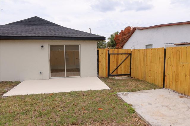 227 MINNESOTA WOODS LANE, Orlando, FL 32824