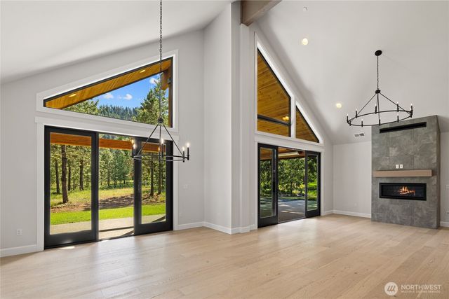 1061 Domerie Park Loop, Cle Elum, WA 98922