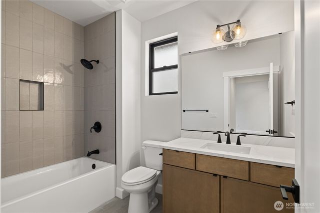 1061 Domerie Park Loop, Cle Elum, WA 98922