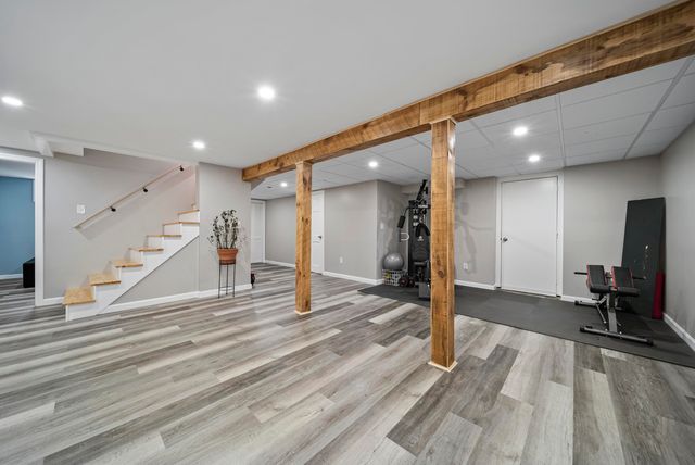 19 Pioneer Drive, Nashua, NH 03062