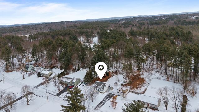 19 Pioneer Drive, Nashua, NH 03062