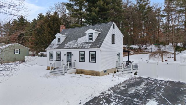 19 Pioneer Drive, Nashua, NH 03062