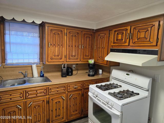 10205 MONCRIEF-DINSMORE Road, Jacksonville, FL 32219