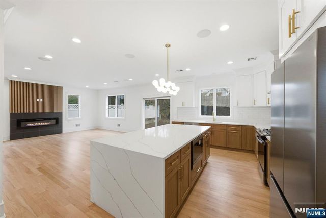 110 Platt Avenue, Saddle Brook, NJ 07663