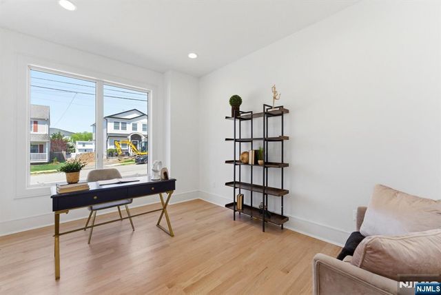 110 Platt Avenue, Saddle Brook, NJ 07663