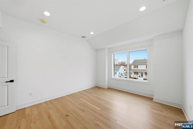 110 Platt Avenue, Saddle Brook, NJ 07663