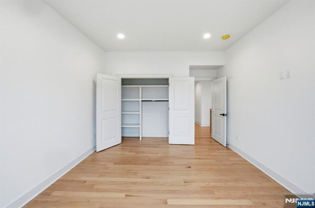 110 Platt Avenue, Saddle Brook, NJ 07663