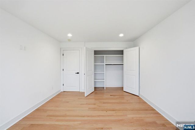 110 Platt Avenue, Saddle Brook, NJ 07663