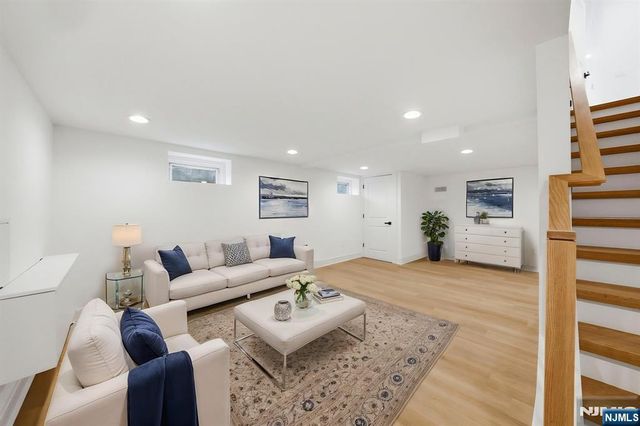 110 Platt Avenue, Saddle Brook, NJ 07663