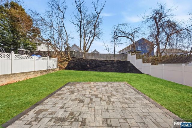 110 Platt Avenue, Saddle Brook, NJ 07663