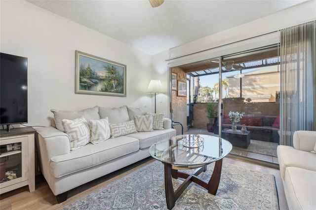 652 KENWICK CIRCLE 105, Casselberry, FL 32707